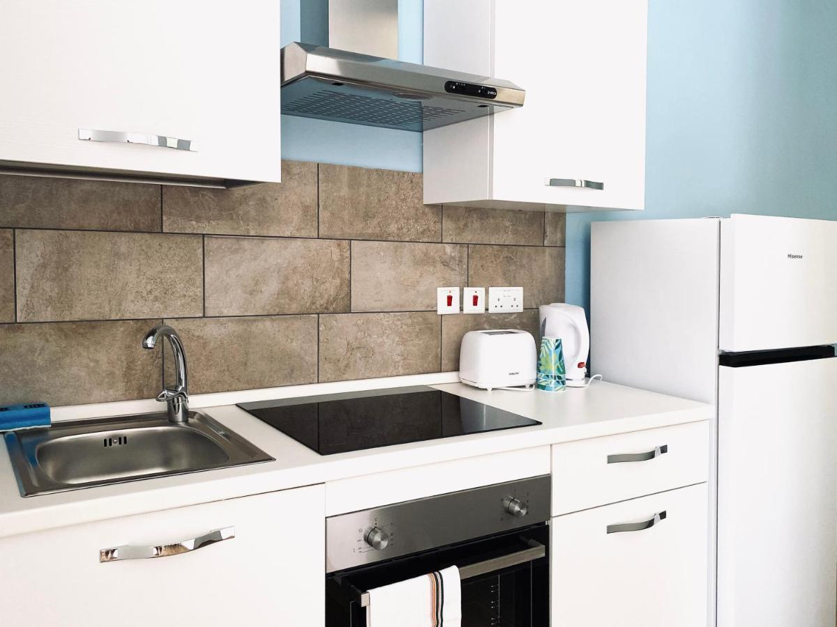 Miami Apartments Сент Джулианс Экстерьер фото