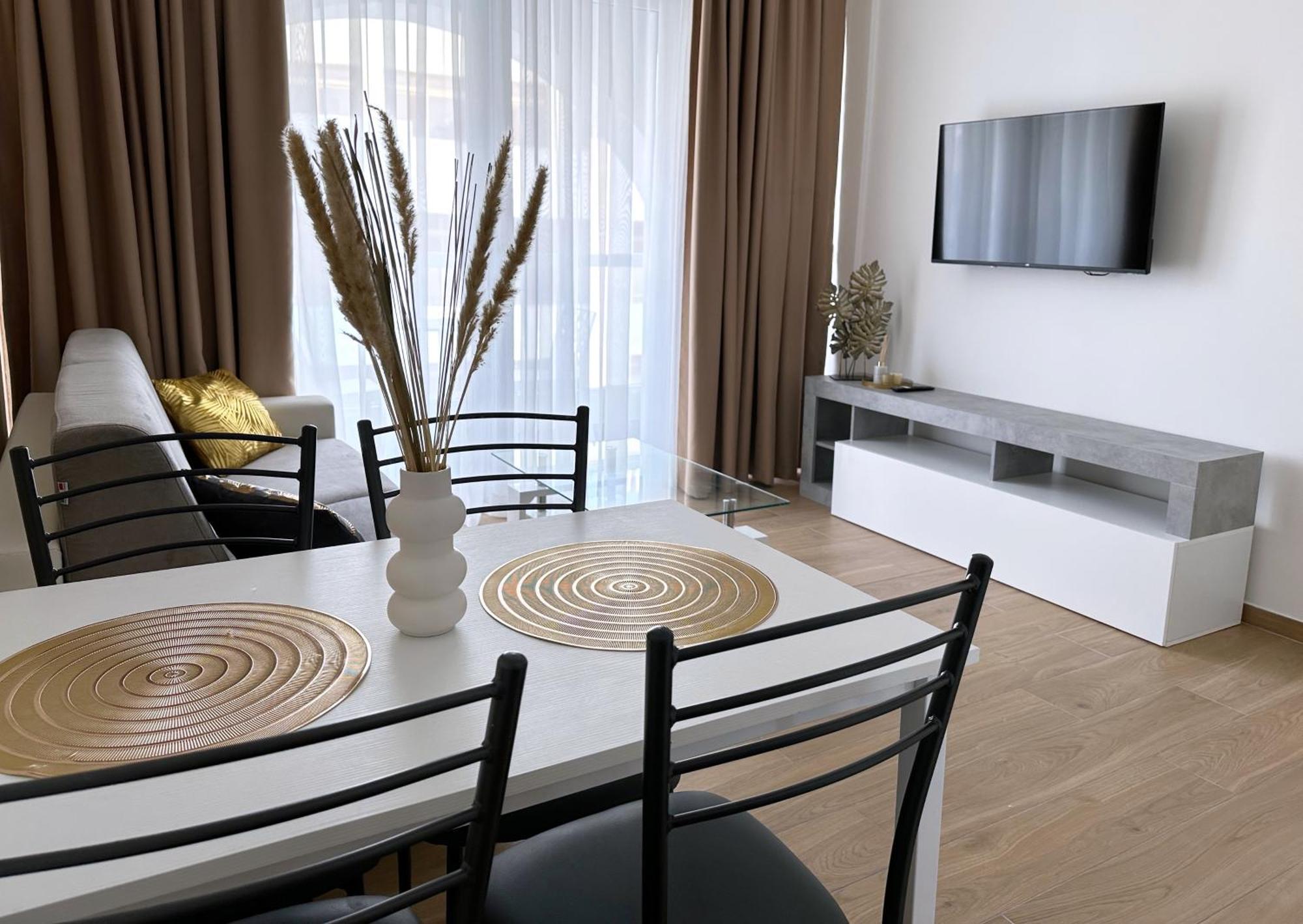 Miami Apartments Сент Джулианс Экстерьер фото
