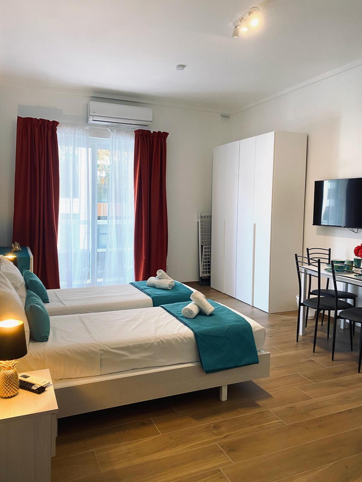 Miami Apartments Сент Джулианс Экстерьер фото