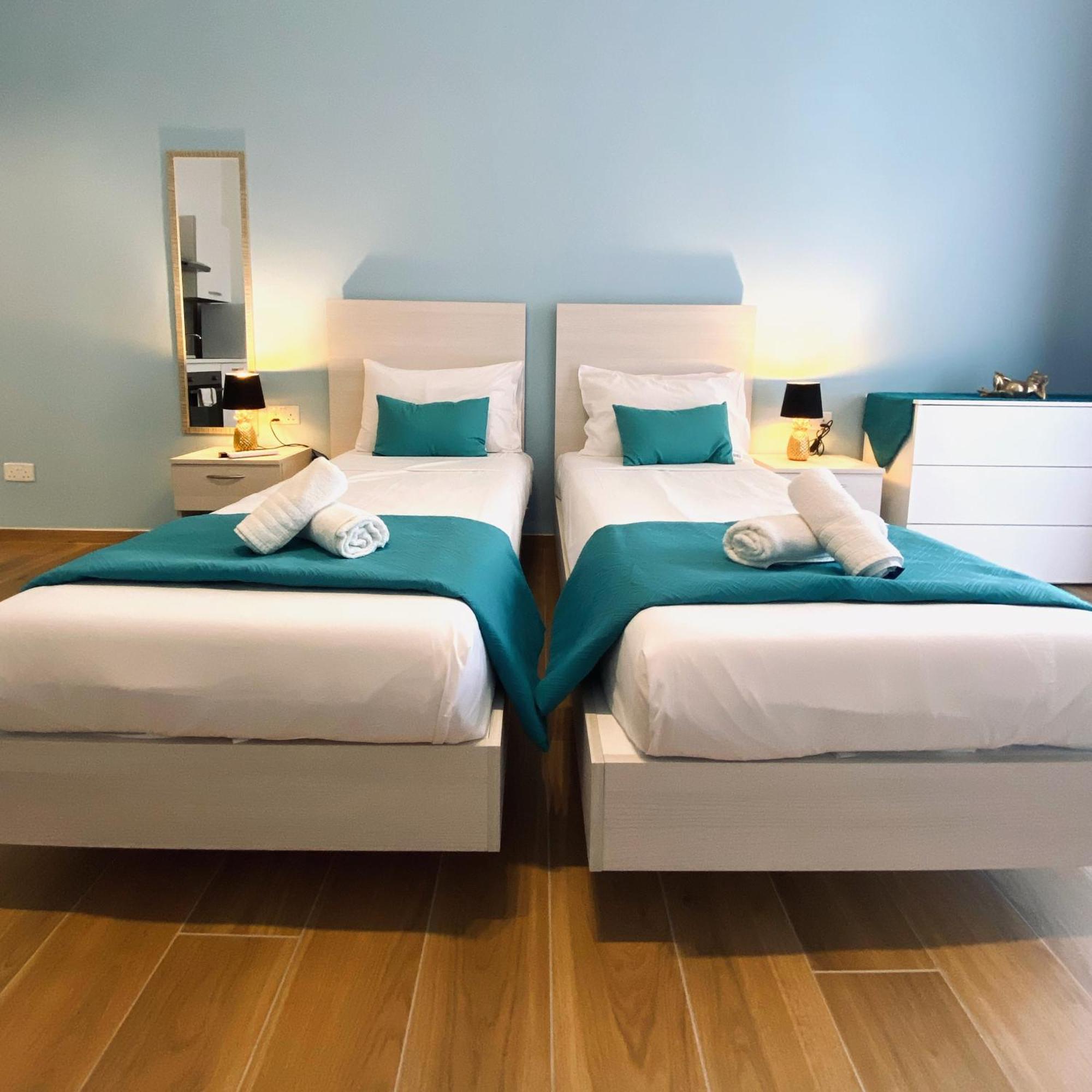 Miami Apartments Сент Джулианс Экстерьер фото