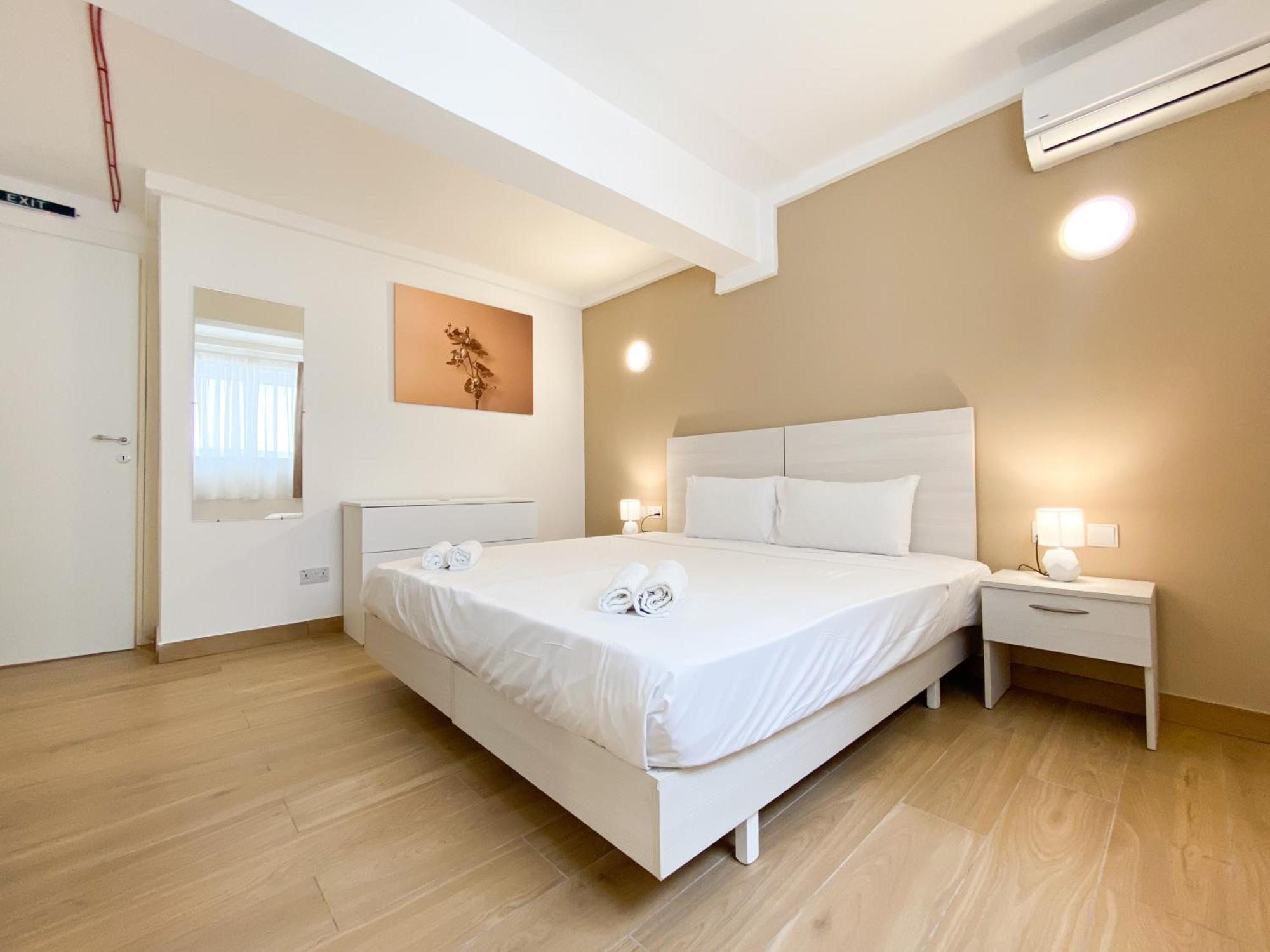 Miami Apartments Сент Джулианс Экстерьер фото